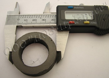 Прессованная заготовка униполярного кольцевого магнита, полученного способом прессования в матрице с постоянными магнитами